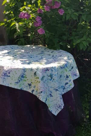 galdauts-silky-poems-ar-violetu-fonu-