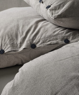 kokvilnas-gultas-velas-komplekts-chambray-shirt-antracite-ar-pogam