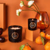 Voluspa aromātiskā svece Freesia Clementine kompozīcija