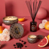 Voluspa aromātiskās sveces Pink Citron Grapefruit kompozīcija